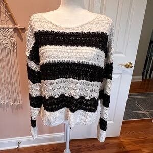 Pilcro Black and White Textured Crew Neck Sweater